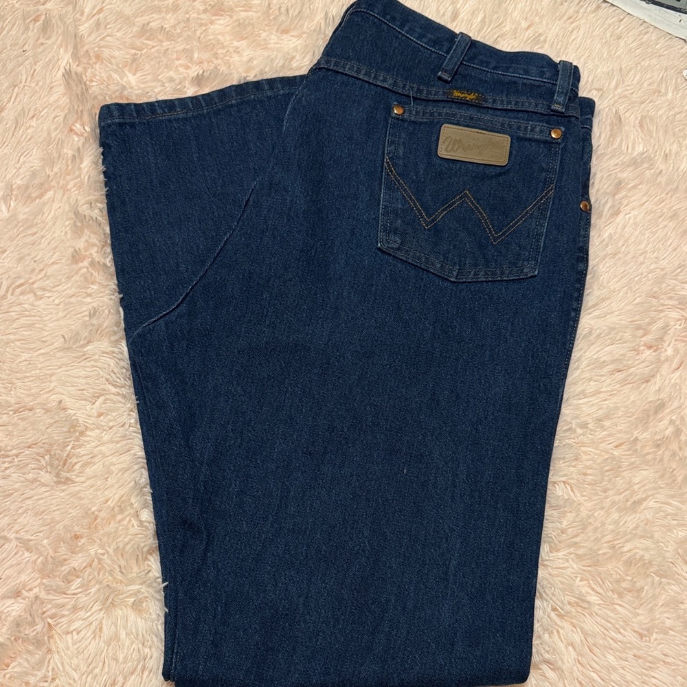 Men’s Wrangler jeans